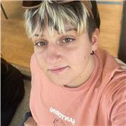 Me considero una persona paciente, cercana y creativa, con facilidad para adaptarme a las diferentes formas de aprendizaje de los